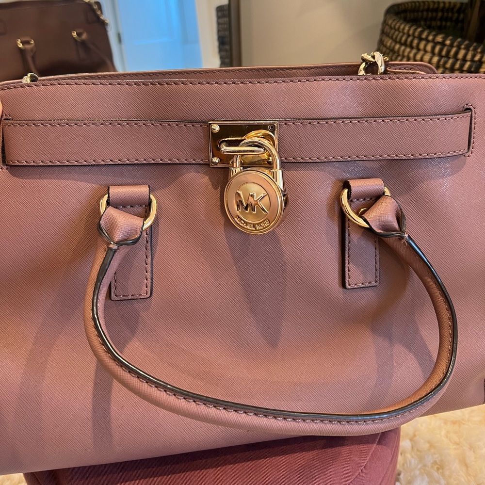 NEW: Michael Kors Tote with lock & key